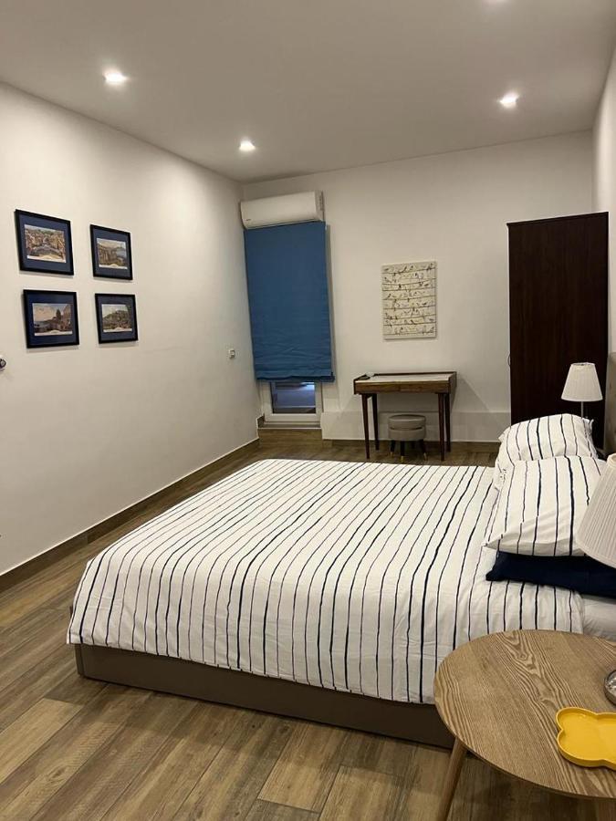 Apartamento Casa Gaia A Due Passi Dal Duomo Nápoles Exterior foto